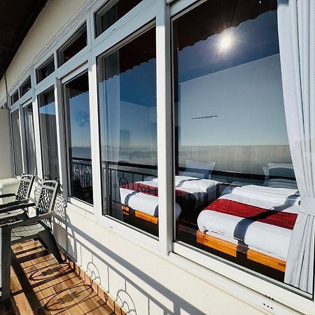 Panoramic View Guest House Sarangkot ポカラ エクステリア 写真