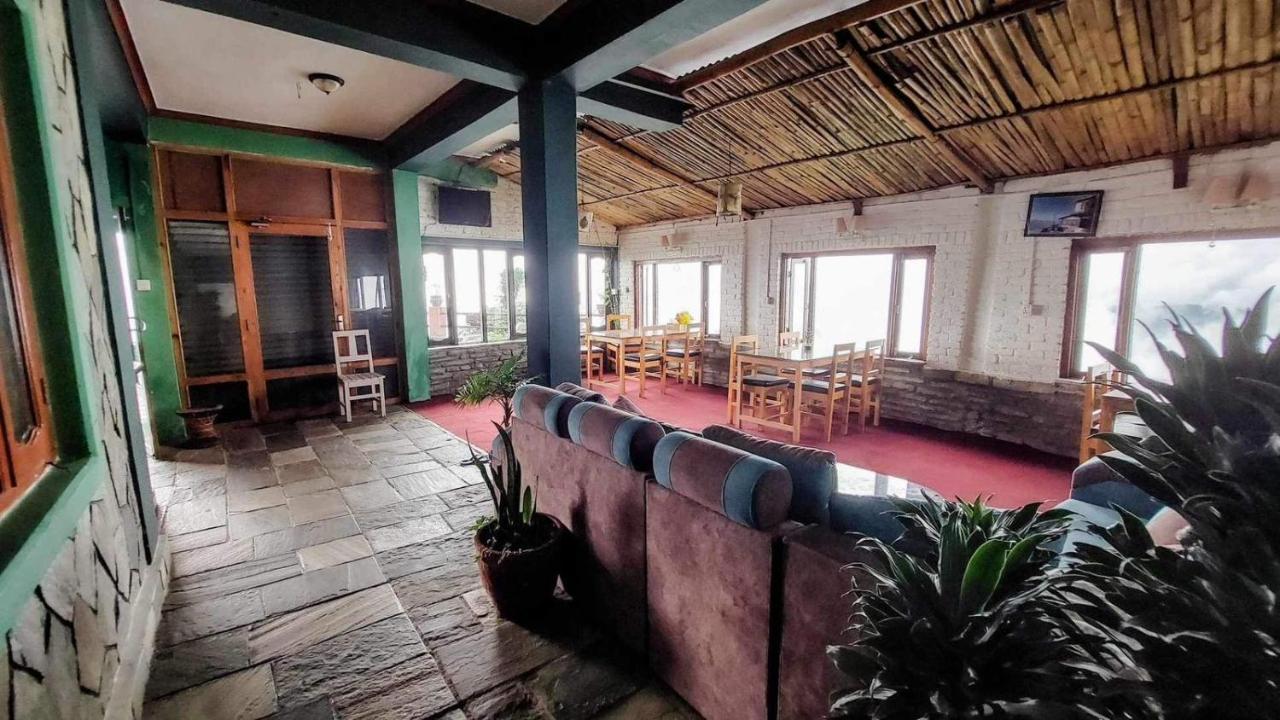 Panoramic View Guest House Sarangkot ポカラ エクステリア 写真