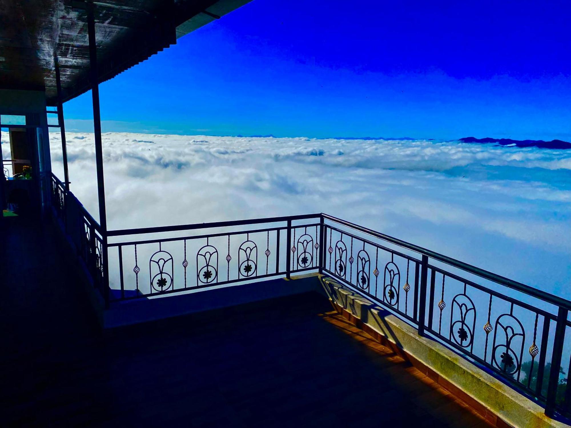 Panoramic View Guest House Sarangkot ポカラ エクステリア 写真
