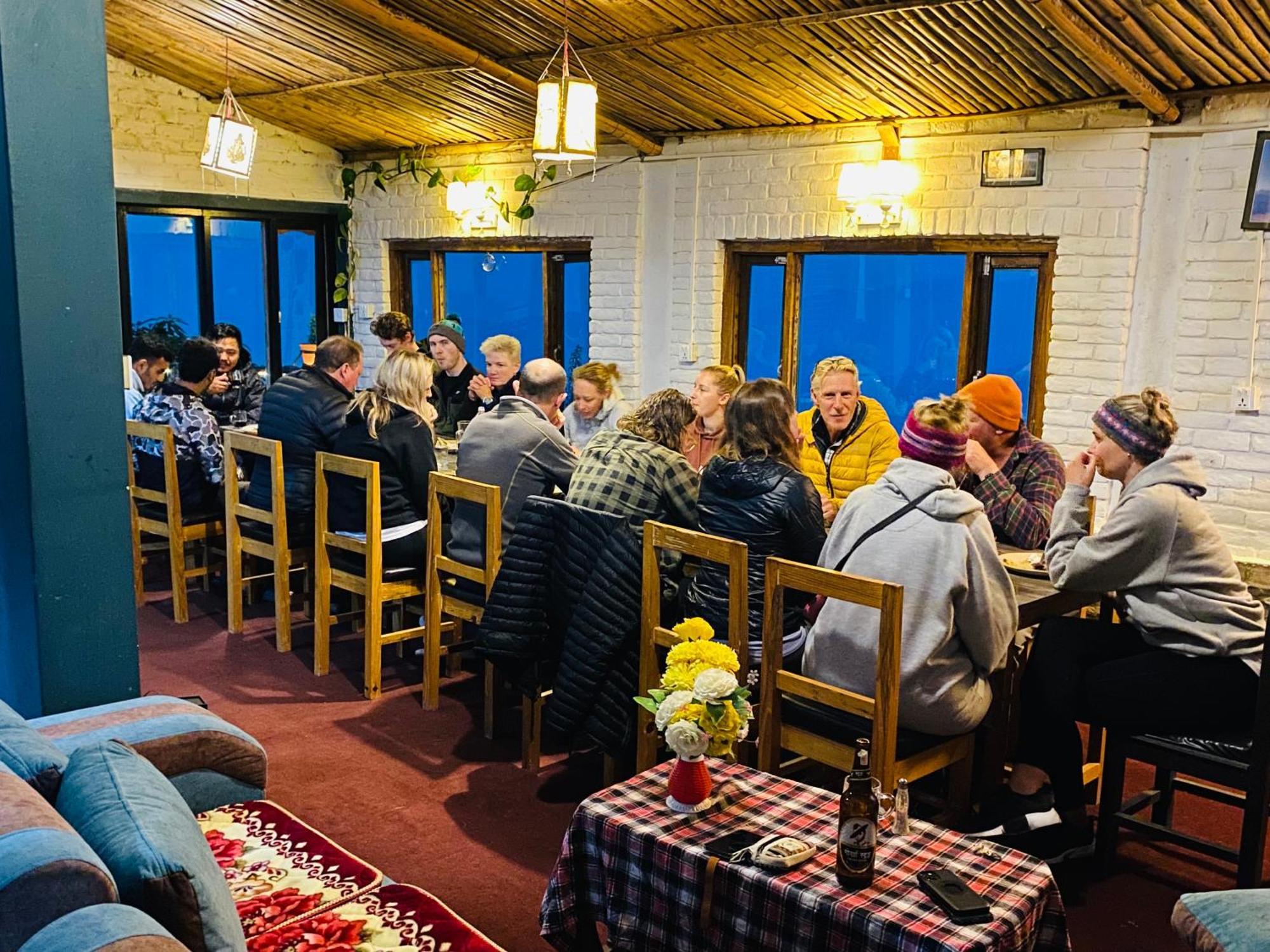 Panoramic View Guest House Sarangkot ポカラ エクステリア 写真